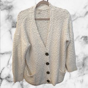 CREAM SOFT BUTTON DOWN SWEATER